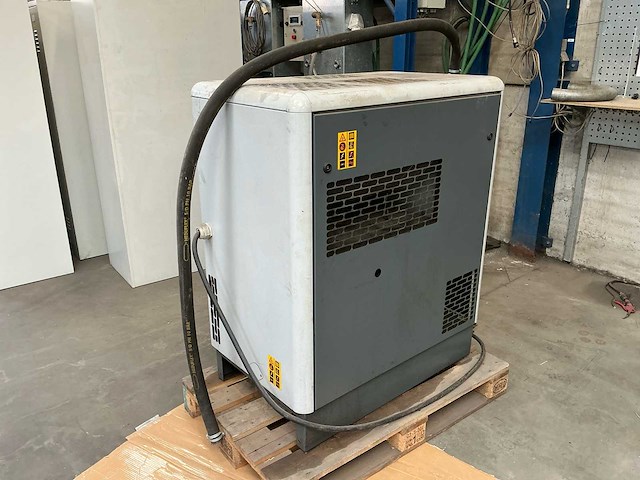2008 atlas copco ga11 vsd schroefcompressor - afbeelding 9 van  11