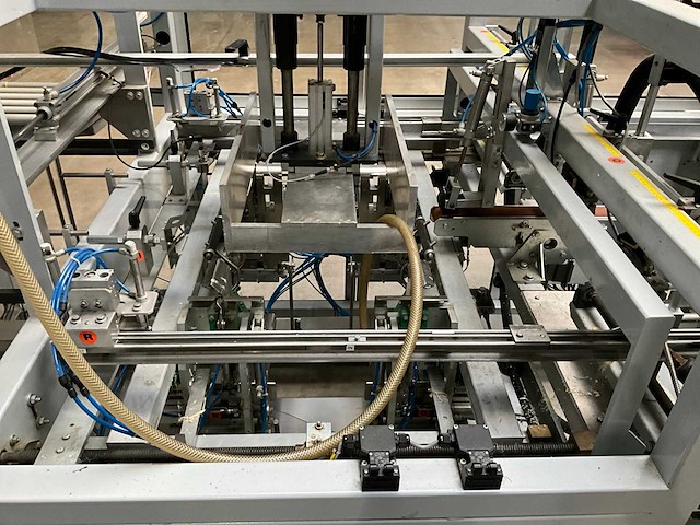 2008 avercon tray erector verpakkingsmachines - afbeelding 5 van  23