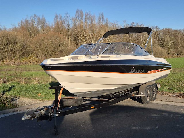 2008 bayliner 225 - bowrider special speedboot - afbeelding 9 van  13