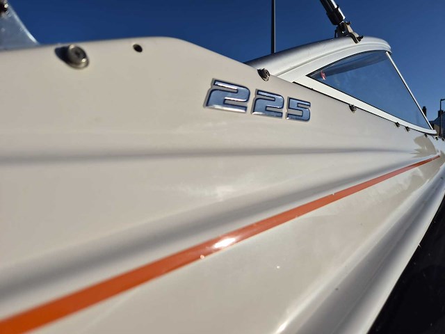 2008 bayliner 225 - bowrider special speedboot - afbeelding 10 van  13