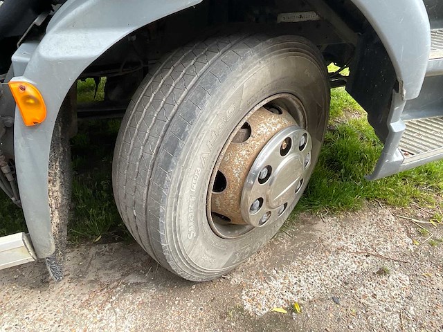 2008 daf lf55 vrachtwagen met kraanarm - afbeelding 6 van  8