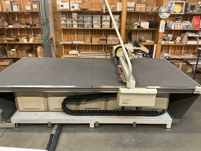 2008 esko-graphics kongsberg i-xl24 snij-/freesmachine - afbeelding 1 van  12