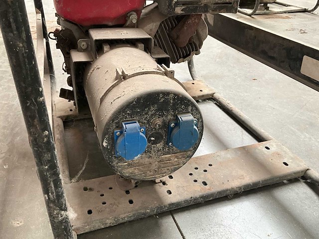 2008 honda ec4000 f stroomgenerator - afbeelding 11 van  11