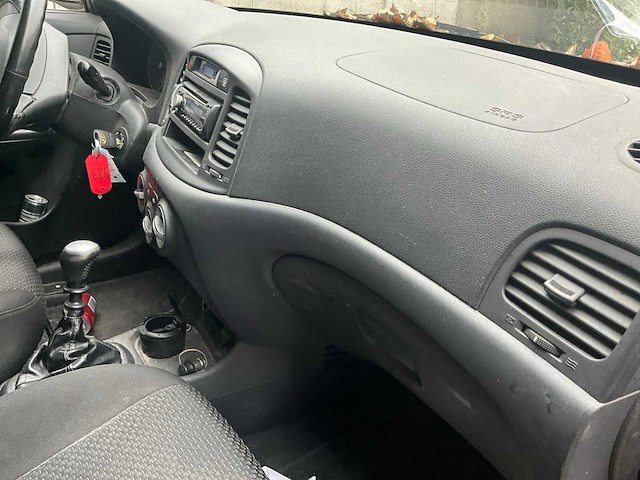 2008 hyundai accent - afbeelding 10 van  24