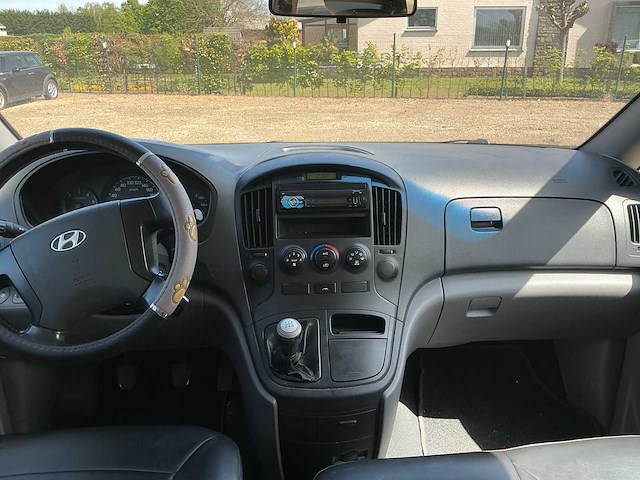 2008 hyundai h1 lichte vracht bedrijfswagen - afbeelding 20 van  21