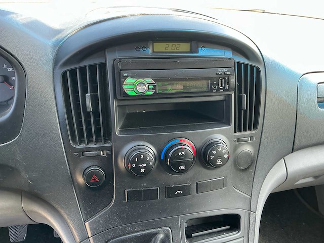 2008 hyundai h1 lichte vracht bedrijfswagen - afbeelding 19 van  21