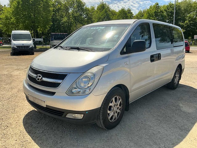 2008 hyundai h1 lichte vracht bedrijfswagen - afbeelding 1 van  13