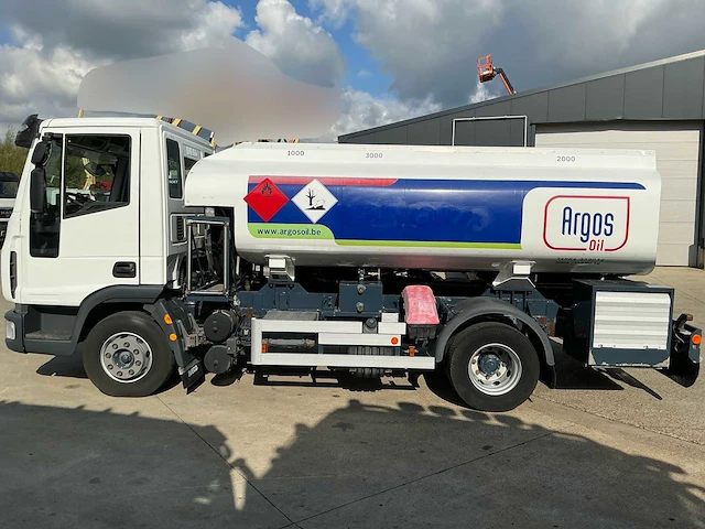 2008 iveco eurocargo 120el / 120el / 4.6 brandstoftankwagen met citerne, euroilleur en pompinstallatie - afbeelding 11 van  44