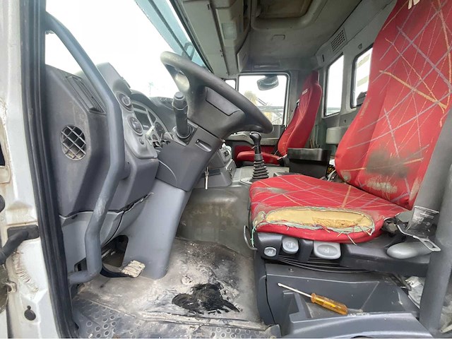 2008 iveco trakker 410 truck - afbeelding 7 van  24