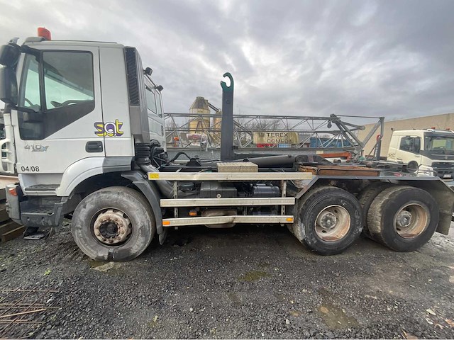 2008 iveco trakker 410 truck - afbeelding 12 van  24