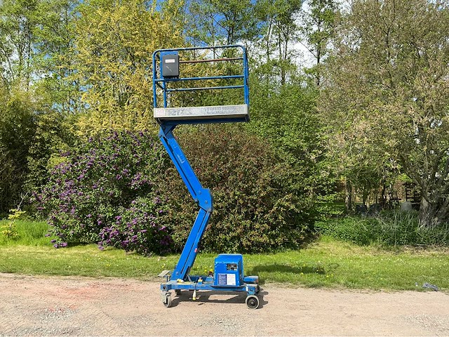 2008 jlg power tower hoogwerker - functioneel - afbeelding 1 van  5