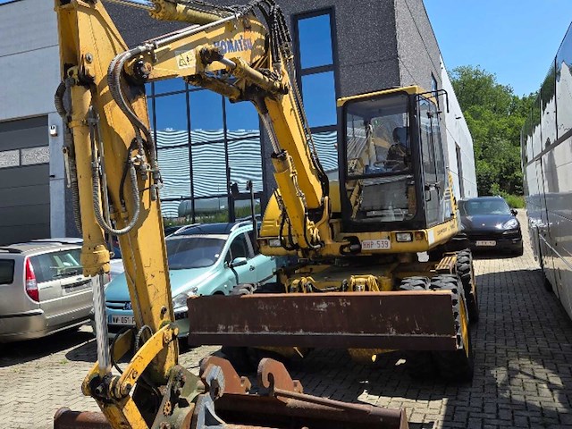 2008 komatsu pw110r-1 - mobiele wielgraafmachine - afbeelding 1 van  32