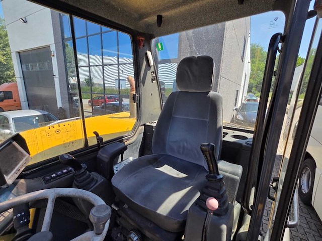 2008 komatsu pw110r-1 - mobiele wielgraafmachine - afbeelding 22 van  32