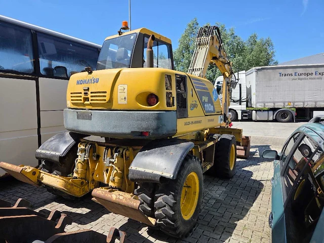 2008 komatsu pw110r-1 - mobiele wielgraafmachine - afbeelding 2 van  32