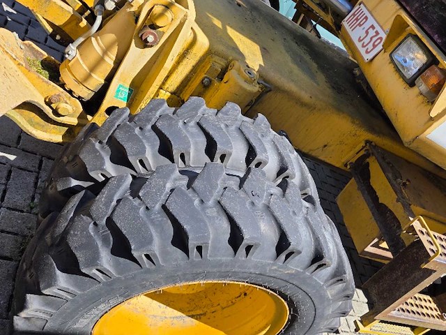 2008 komatsu pw110r-1 - mobiele wielgraafmachine - afbeelding 15 van  16
