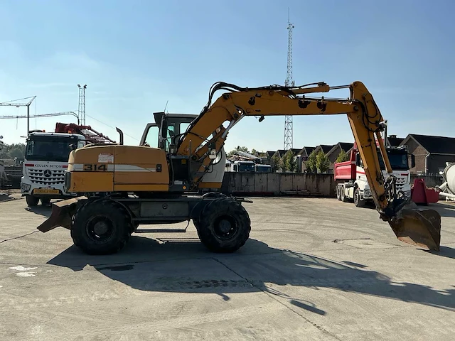2008 liebherr 314 banden graafmachine - afbeelding 20 van  22