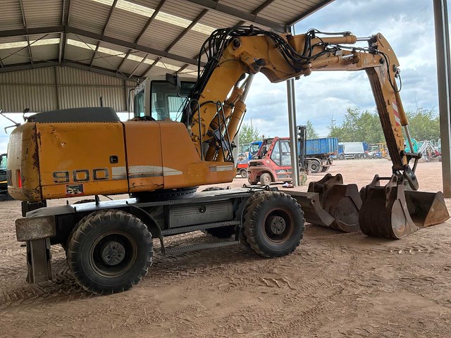 2008 liebherr 900 banden graafmachine - afbeelding 18 van  21