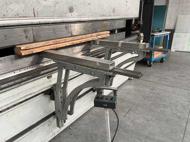 2008 lvd ppeb135/42 cnc plooimachine - afbeelding 6 van  10