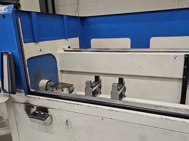 2008 mecal mc 305 cnc freesmachine - afbeelding 3 van  7