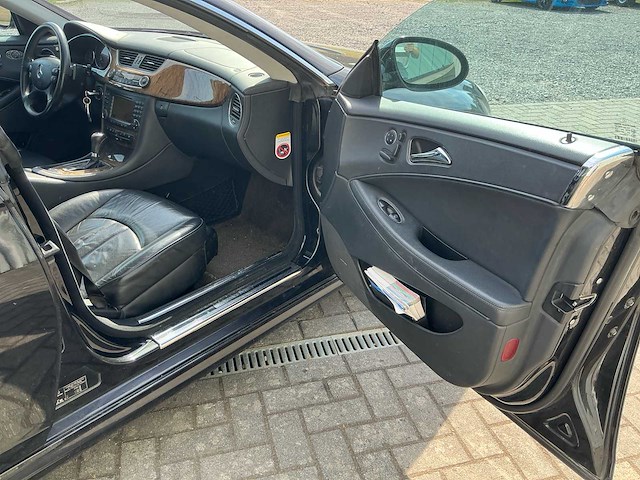 2008 mercedes-benz cls 320 cdi v6 amg - pack personenauto - afbeelding 20 van  30