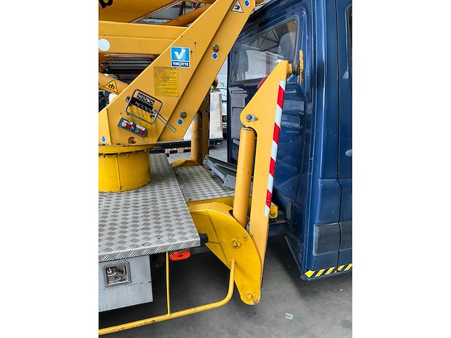 2008 mercedes-benz sprinter met hoogwerker - afbeelding 31 van  39