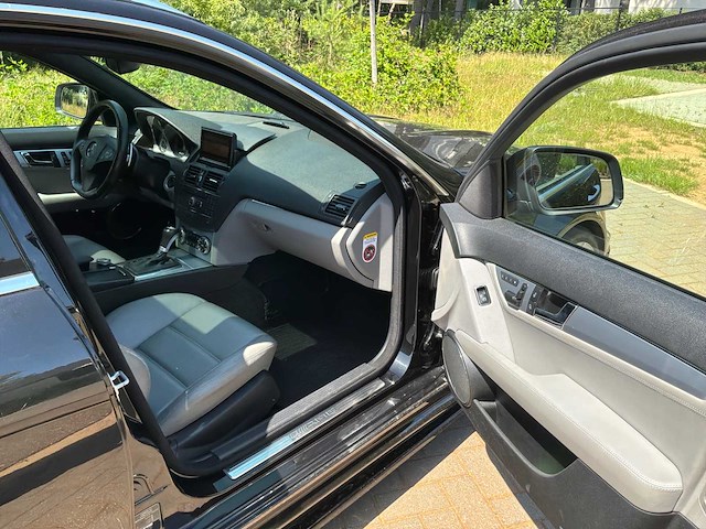 2008 mercedes c63 204 k personenauto - afbeelding 22 van  42