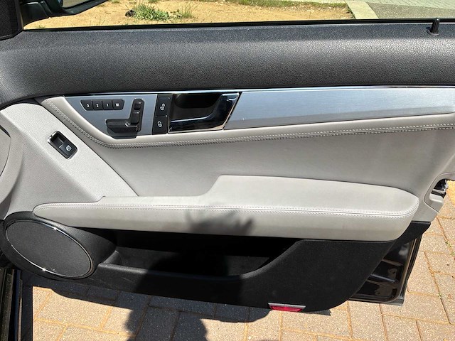 2008 mercedes c63 204 k personenauto - afbeelding 26 van  39