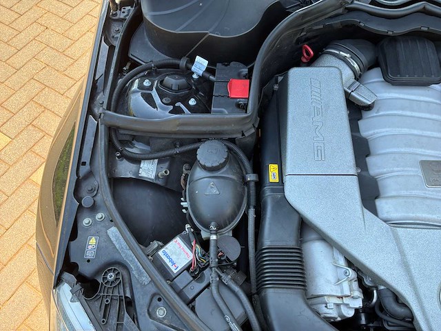 2008 mercedes c63 204 k personenauto - afbeelding 31 van  39