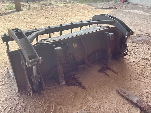 2008 merlo turbofarmer p40.7 verreiker - afbeelding 21 van  21