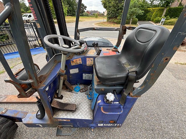 2008 moffett engineering ltd. - kubota motor m4 20.3 zijlader - heftruck - afbeelding 2 van  15