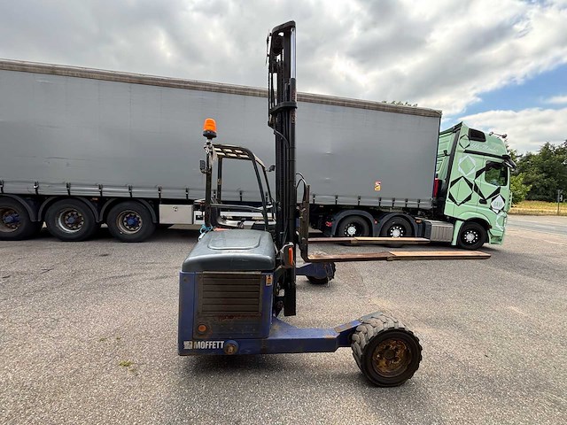 2008 moffett engineering ltd. - kubota motor m4 20.3 zijlader - heftruck - afbeelding 13 van  15