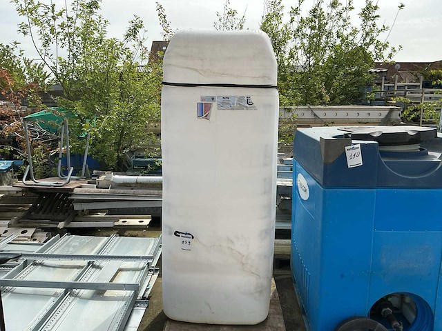 2008 nau dimamant dubbelzijdige opslagtank 750 liter - afbeelding 1 van  4