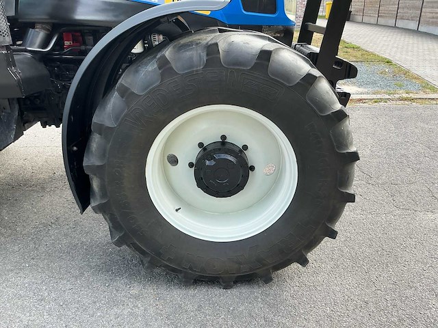 2008 new holland t6050 vierwielaangedreven landbouwtractor - afbeelding 17 van  37