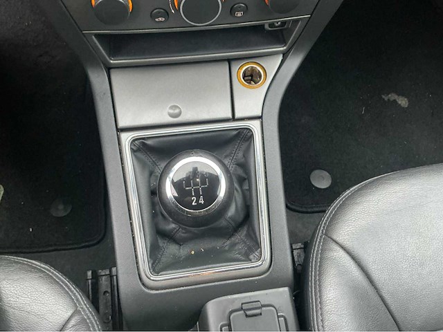 2008 opel vectra stationwagen - afbeelding 16 van  44