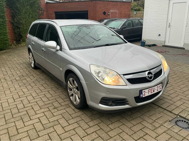 2008 opel vectra stationwagen - afbeelding 12 van  44