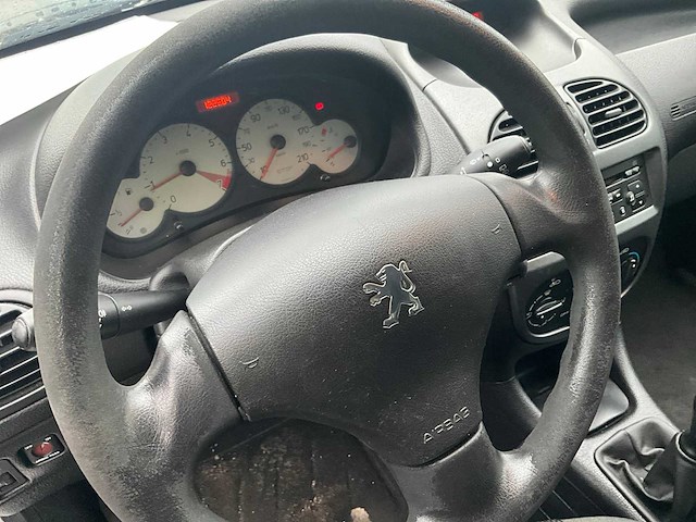 2008 peugeot 206 personenauto - afbeelding 7 van  19