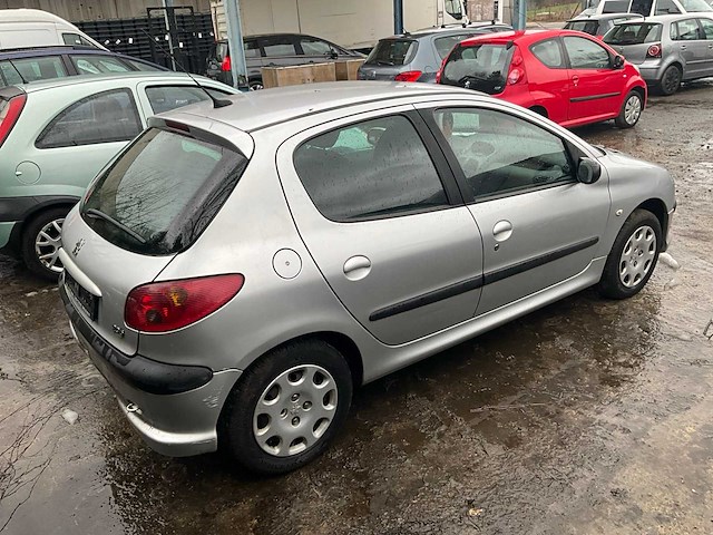 2008 peugeot 206 personenauto - afbeelding 15 van  19