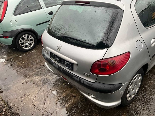 2008 peugeot 206 personenauto - afbeelding 16 van  19