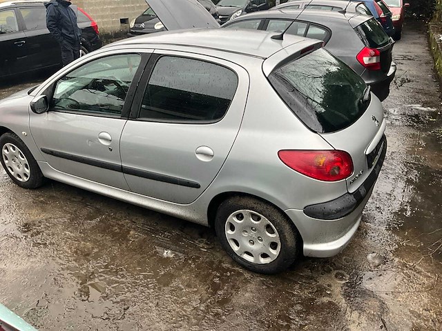 2008 peugeot 206 personenauto - afbeelding 17 van  19