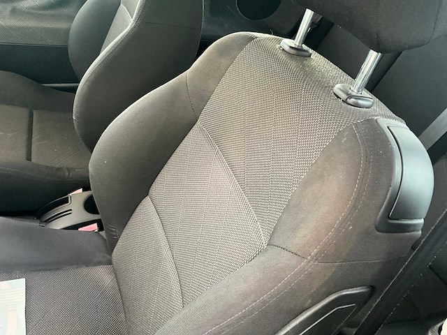2008 peugeot 207 personenauto - afbeelding 11 van  19