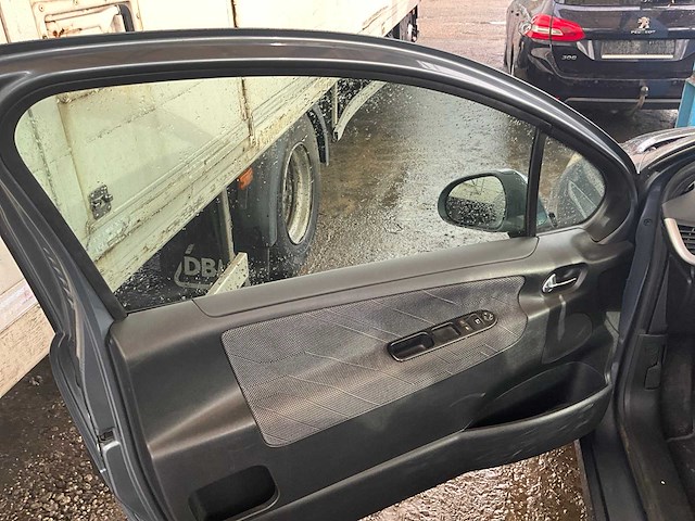 2008 peugeot 207 personenauto - afbeelding 8 van  19