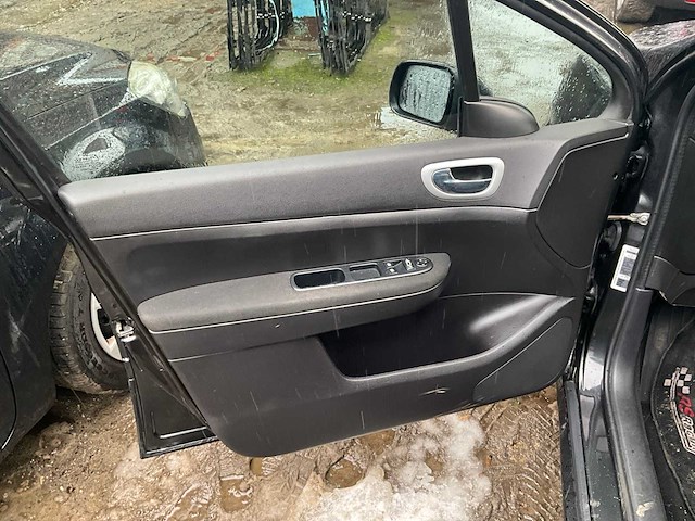 2008 peugeot 307 personenauto - afbeelding 17 van  19