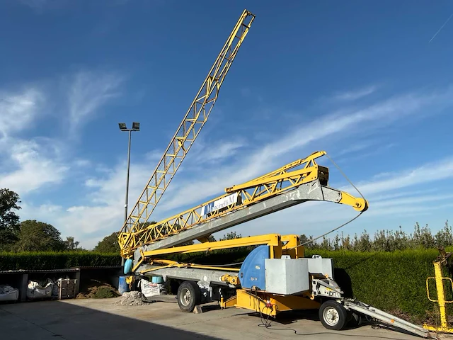 2008 potain igo 26 bouwkraan - zelfopbouwkraan met atlas copco qas 30 kds generatorset en bouwplaatsaccessoires - afbeelding 1 van  47