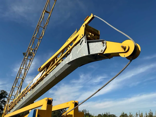 2008 potain igo 26 bouwkraan - zelfopbouwkraan met atlas copco qas 30 kds generatorset en bouwplaatsaccessoires - afbeelding 46 van  47