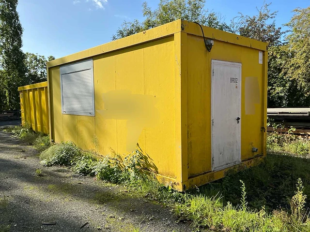 2008 real u652 werfcontainer - afbeelding 1 van  15