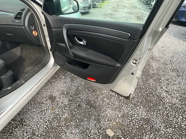 2008 renault laguna - afbeelding 17 van  36