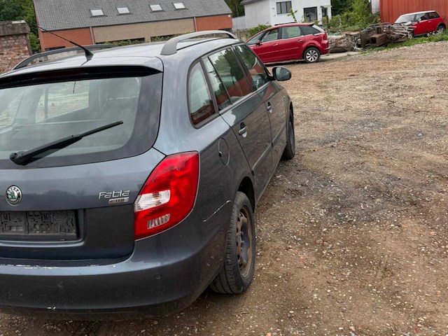 2008 skoda fabia stationwagen - afbeelding 10 van  15