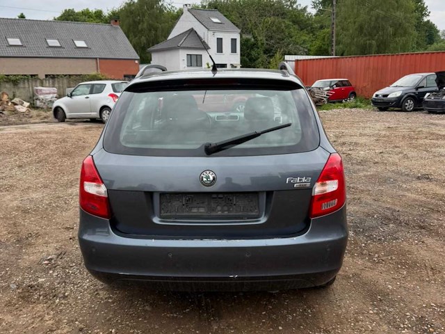 2008 skoda fabia stationwagen - afbeelding 11 van  15