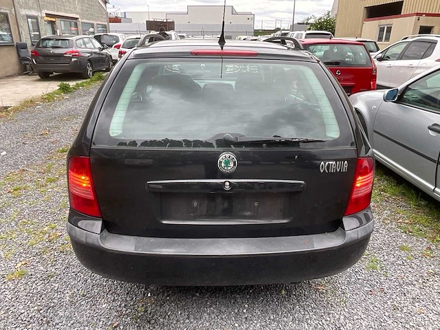 2008 skoda octavia personenauto - afbeelding 13 van  18