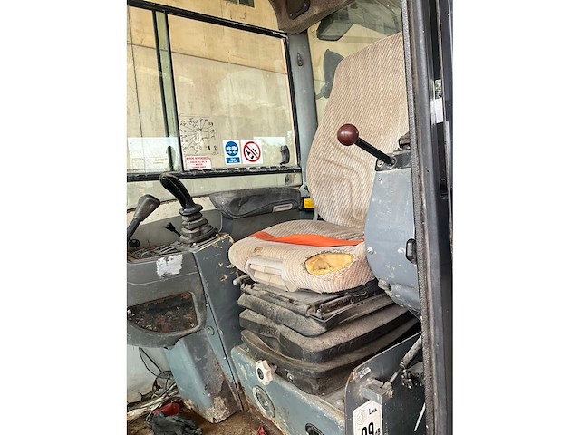 2008 terex tc75 rupsgraafmachine - afbeelding 7 van  19